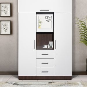 AK 8833 – 3 Door wardrobe